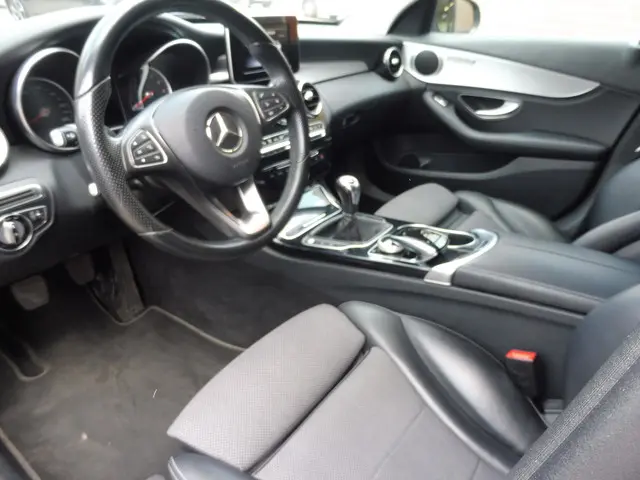 Mercedes-Benz C-Klasse Estate 180 Prestige 2015 Benzine 23