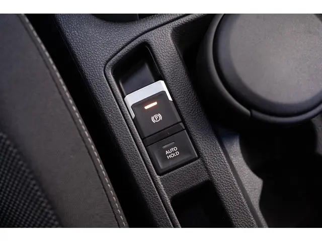 Volkswagen T-Roc 1.0 TSI Life 2023 Benzine 38