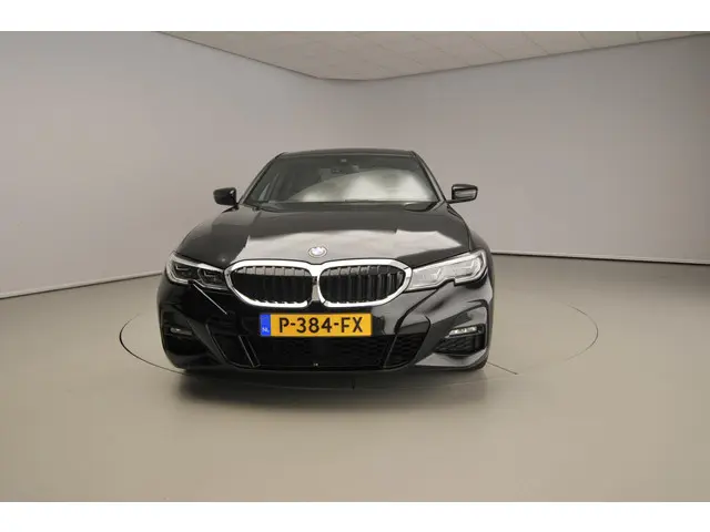 BMW 3 Serie Sedan 320e 2022 Hybride Benzine 5