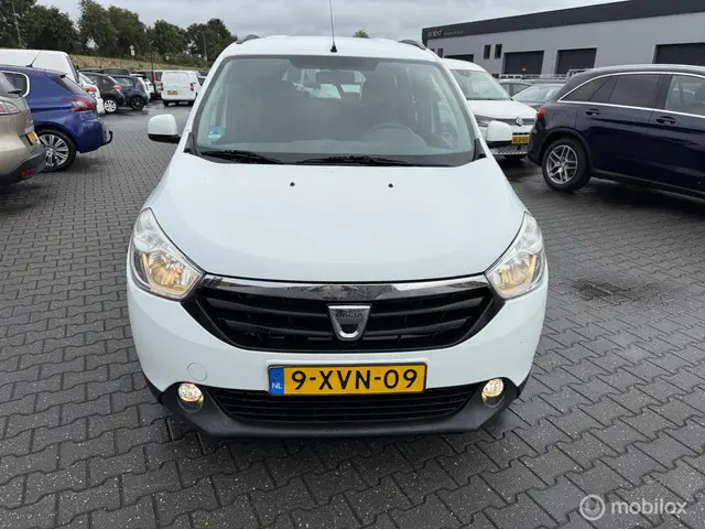 Dacia Lodgy 1.2 TCe Blackline 7 zit plaats 2014 Benzine