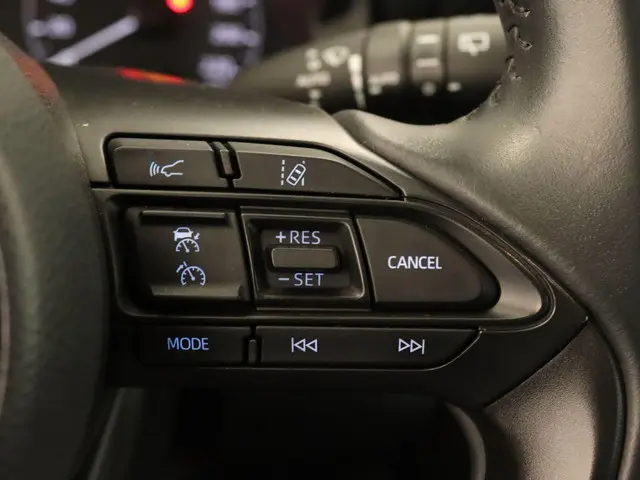 Toyota Yaris 1.5 Hybrid Active Plus 2021 Hybride Benzine 22