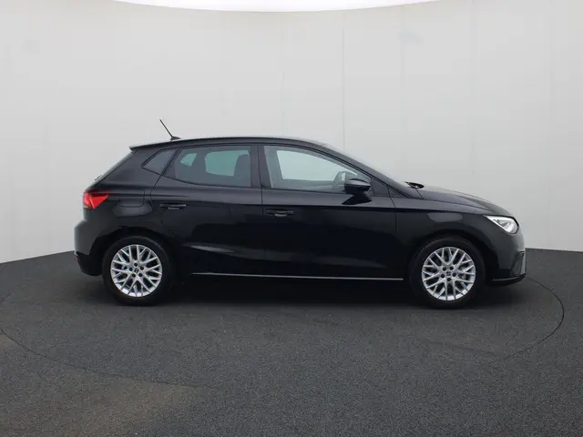 SEAT Ibiza 1.0TSI/110PK FR 2024 Benzine 3