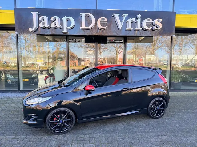 Ford Fiesta 1.0 EcoBoost Red/Black Edition ST 2014 Benzine 2