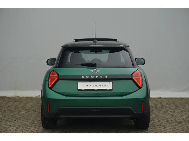 MINI 3-Deurs Cooper C 2024 Benzine 5