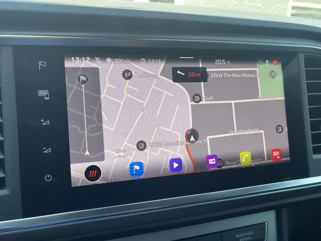 SEAT Ateca 1.5 TSi DSG FR Business Intense 2022 Benzine 17