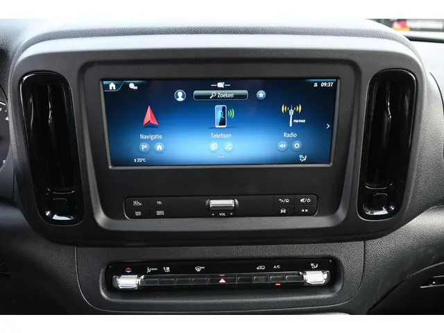 Mercedes-Benz Vito 116 CDI L2 Pro 2024 Diesel 5