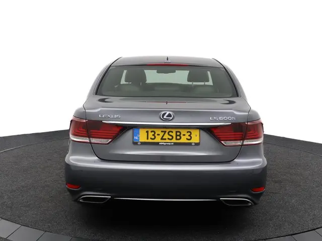 Lexus LS 600h F Sport Line 2013 Hybride Benzine 57