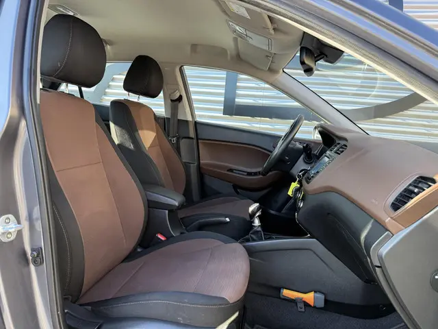 Hyundai i20 1.0 T-GDI Essence 2016 Benzine 9