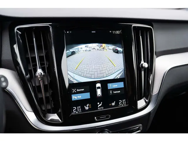 Volvo V60 T6 Recharge AWD R-Design 2022 Hybride Benzine 9