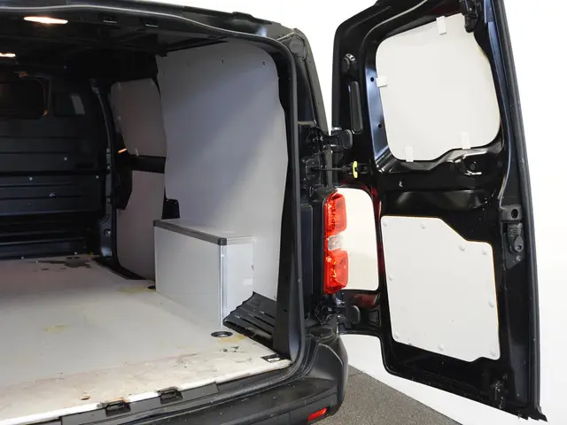 Opel Vivaro 2.0 BlueHDi 145PK Automaat 2024 Diesel 41