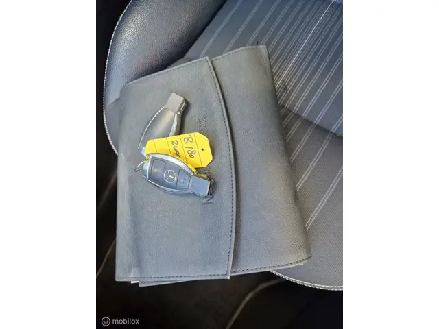Mercedes-Benz B-Klasse 180 2012 Benzine 14