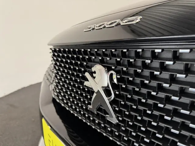 Peugeot 3008 1.2 130 pk EAT-8 Aut. GT Line 2024 Benzine 28