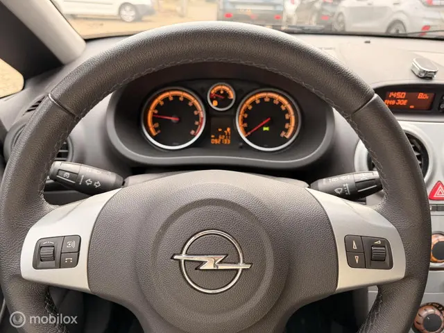 Opel Corsa 1.2-16V Berlin 2013 Benzine 14