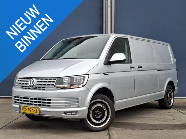 Volkswagen Transporter 2.0 TDI L2H1 Highline 2016 Diesel