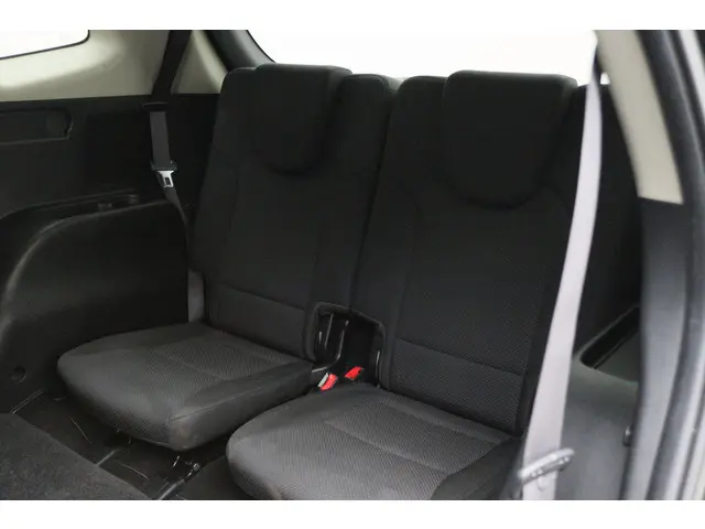 Kia Carens 1.6 GDi ExecutiveLine 7p. 2016 Benzine 15