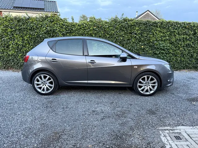 SEAT Ibiza 1.2 TSI FR Dynamic 2015 Benzine 2