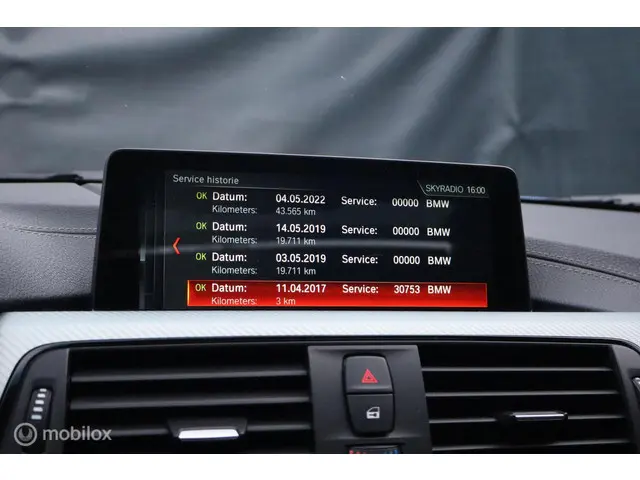 BMW 4 Serie Coupé 440i High Executive 2017 Benzine 59