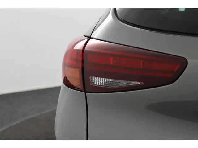Hyundai Tucson 1.6 T-GDI Premium Sky 2019 Benzine 38