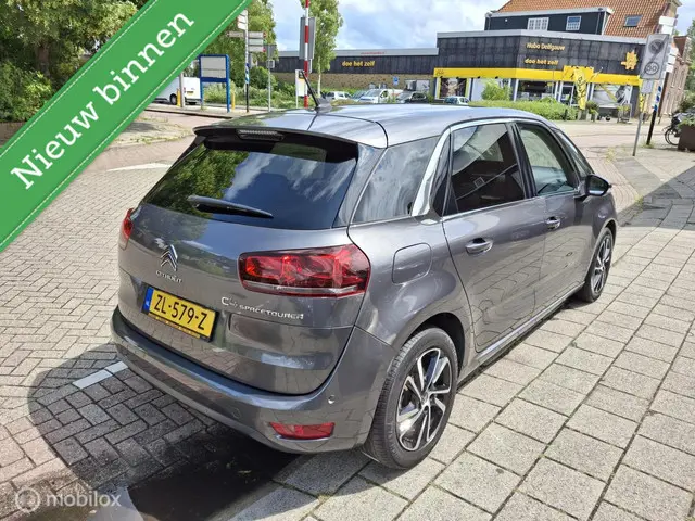 Citroën C4 Spacetourer 1.2 PureTech Feel 2019 Benzine 6