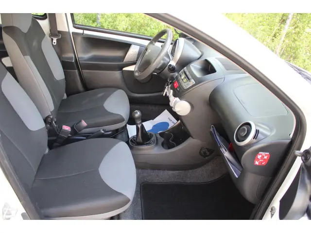 Peugeot 107 1.0 Access Accent *Airco ! *2e EIG ! 2013 Benzine 12
