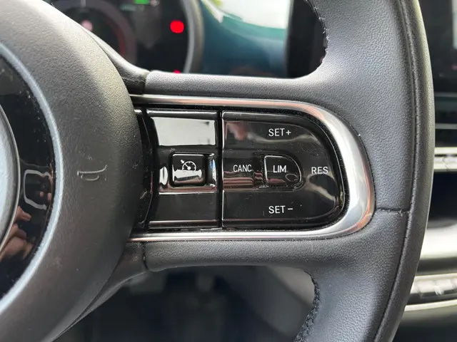 Fiat 500e C Icon 42 kWh 2023 Elektrisch 24