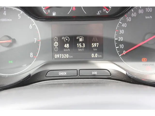 Opel Grandland X 1.2T 130 INNOVATION 2019 Benzine 32