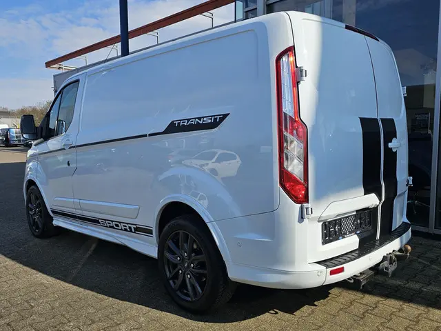 Ford Transit Custom 3