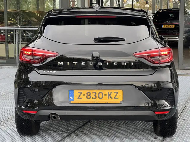 Mitsubishi Colt 1.0T MT Intense 2024 Benzine 17