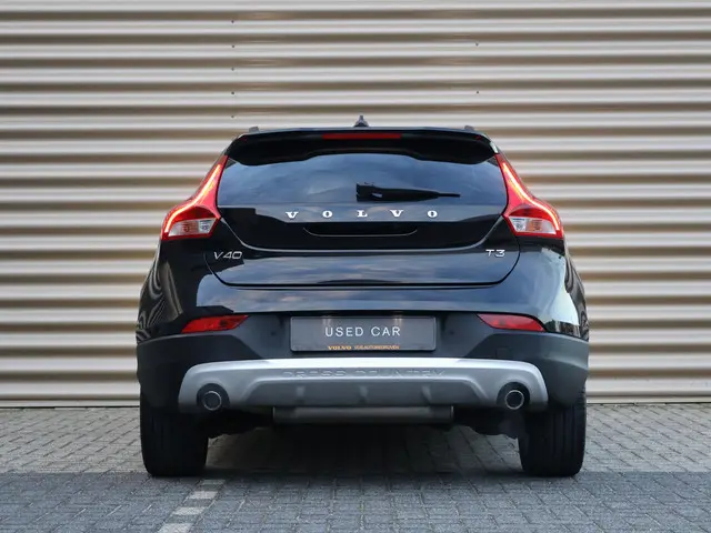 Volvo V40 Cross Country T3 Nordic+ 2017 Benzine 7