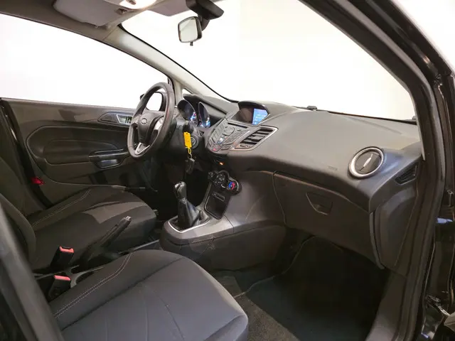 Ford Fiesta 1.0 Style 2015 Benzine 12