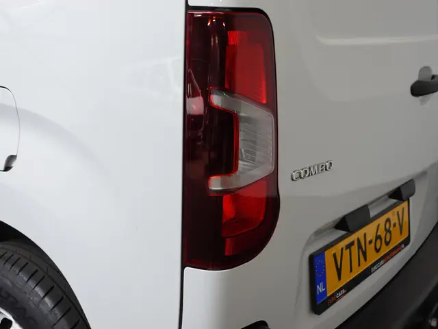 Opel Combo 102pk L1H1 2023 Diesel 8