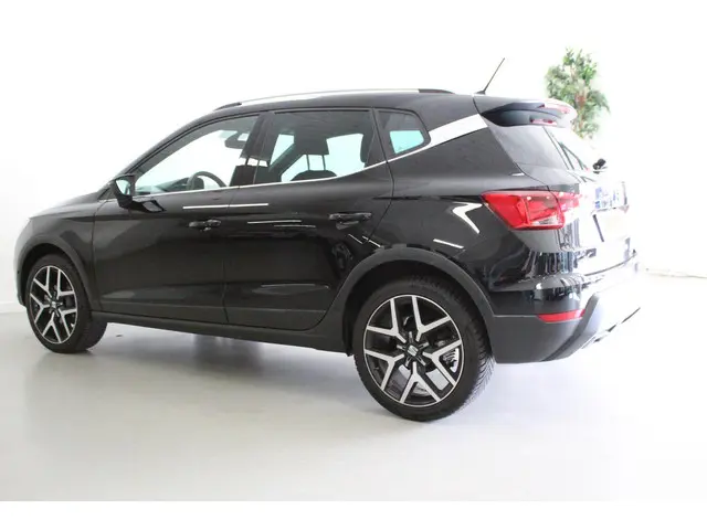 SEAT Arona 1.0 TSI FR Business Intense 2021 Benzine 6