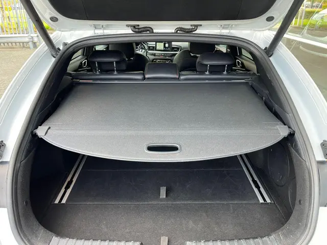 Kia ProCeed 1.6 T-GDI GT Apple Carplay PDC 2019 Benzine 41