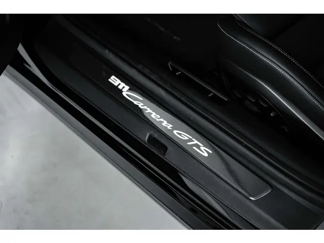 Porsche 911 Carrera GTS 2025 Benzine 35