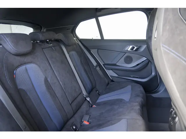 BMW 1 Serie 5-deurs 118i 2024 Benzine 10