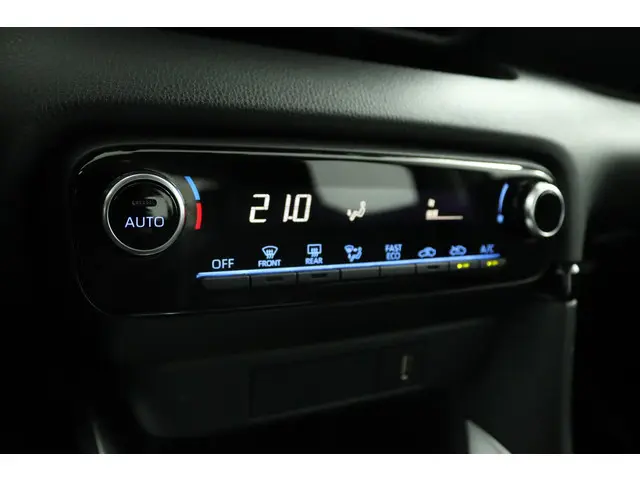 Toyota Yaris 1.5 Hybrid Active 2020 Hybride Benzine 7