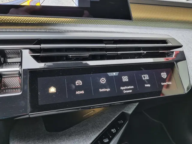 Peugeot 3008 1.2 Hybrid 136 GT 2024 Hybride Benzine 17