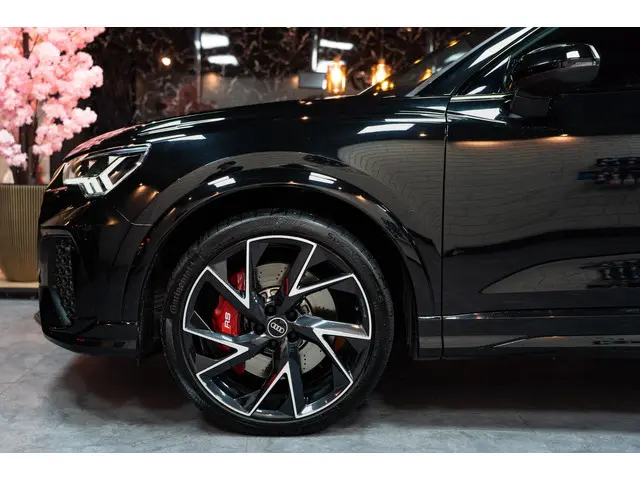 Audi Q3 RS PANO|AUT7|LEDER|RSDYNAMIC 2021 Benzine 4