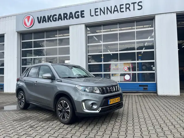 Suzuki Vitara 2