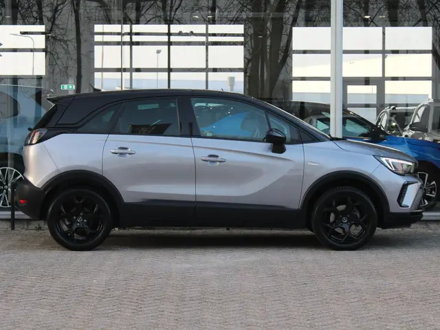 Opel Crossland 1.2 Turbo GS 2024 Benzine 25