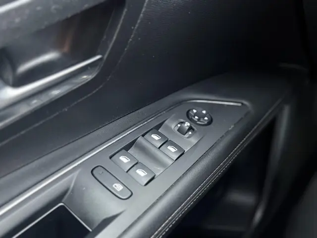 Peugeot 3008 1.2 PureTech Allure 2019 Benzine 24