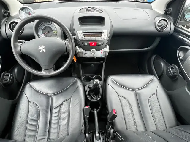 Peugeot 107 1.0 EXCLUSIVE NL-AUTO-NAP 2014 Benzine 9