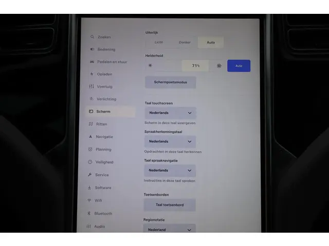 Tesla Model S 85 Base 2014 Elektrisch 35