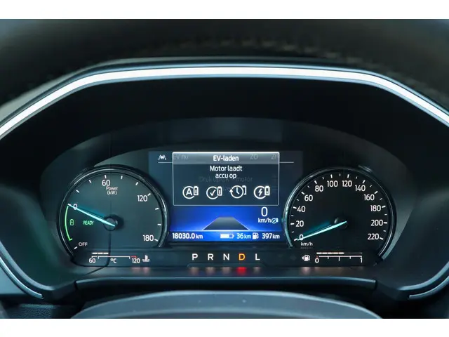 Ford Kuga 2.5 PHEV Cool & Connect 2022 Hybride Benzine 37