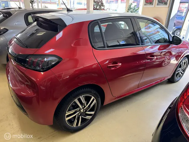 Peugeot 208 1.2 PureTech Blue Lease Allure 2019 Benzine 9