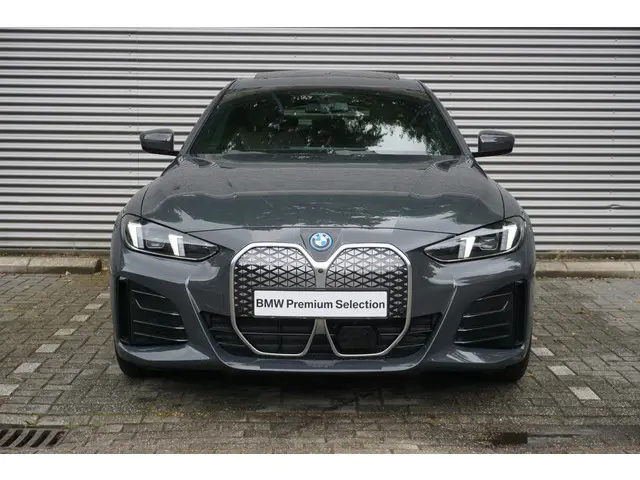 BMW i4 eDrive35 2024 Elektrisch 3