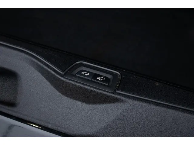 BMW X5 xDrive40i High Executive 2018 Benzine 35
