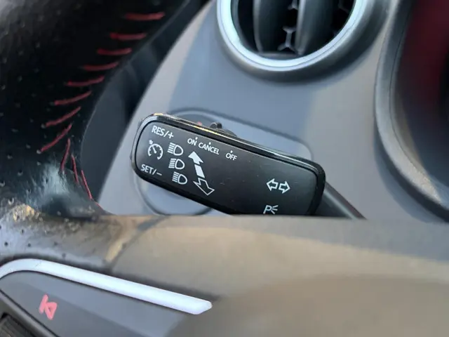 SEAT Ibiza 1.0 EcoTSI FR Connect 2015 Benzine 22