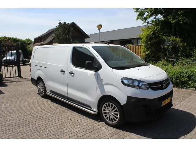Opel Vivaro 1.5 CDTI L3H1 Edition extra lang 2020 Diesel 4