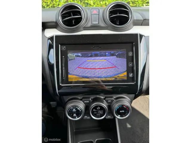 Suzuki Swift 1.0 Stijl Automaat km 81000 2018 Benzine 19